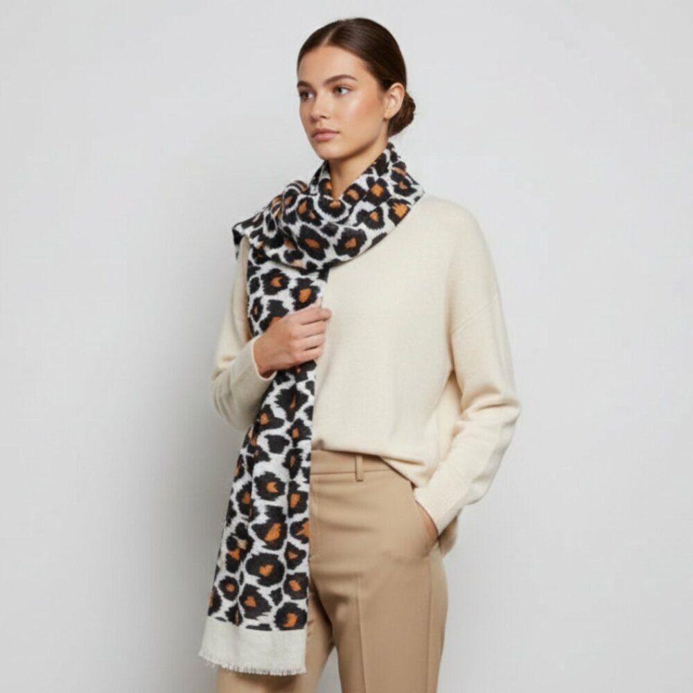GALARIES LAFAYETTE Womens One Size Leopard Animal Print Blanket  Scarf